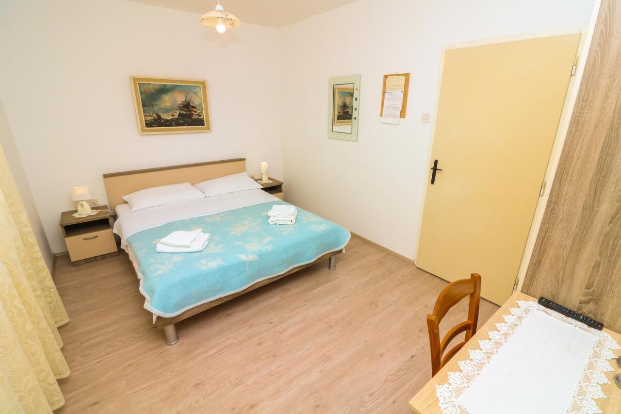 Double Rooms With Terrace Tomica Baška Extérieur photo